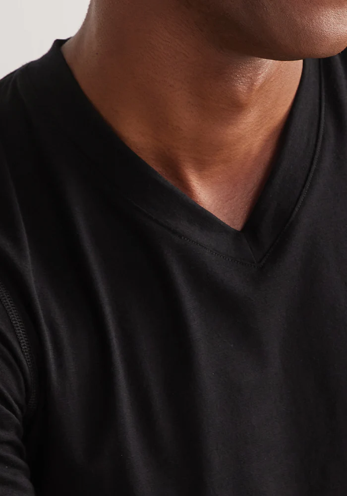 Ashton V Neck - Black - Image 3