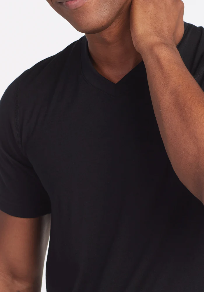 Ashton V Neck - Black - Image 4